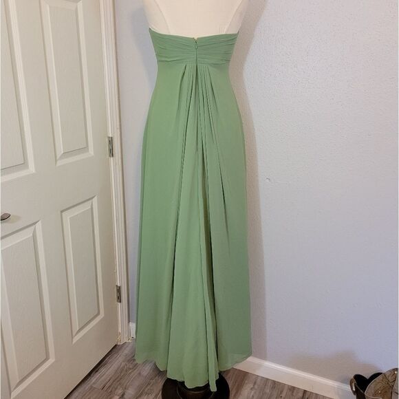 Bill levkoff gown   - Picture 2 of 11